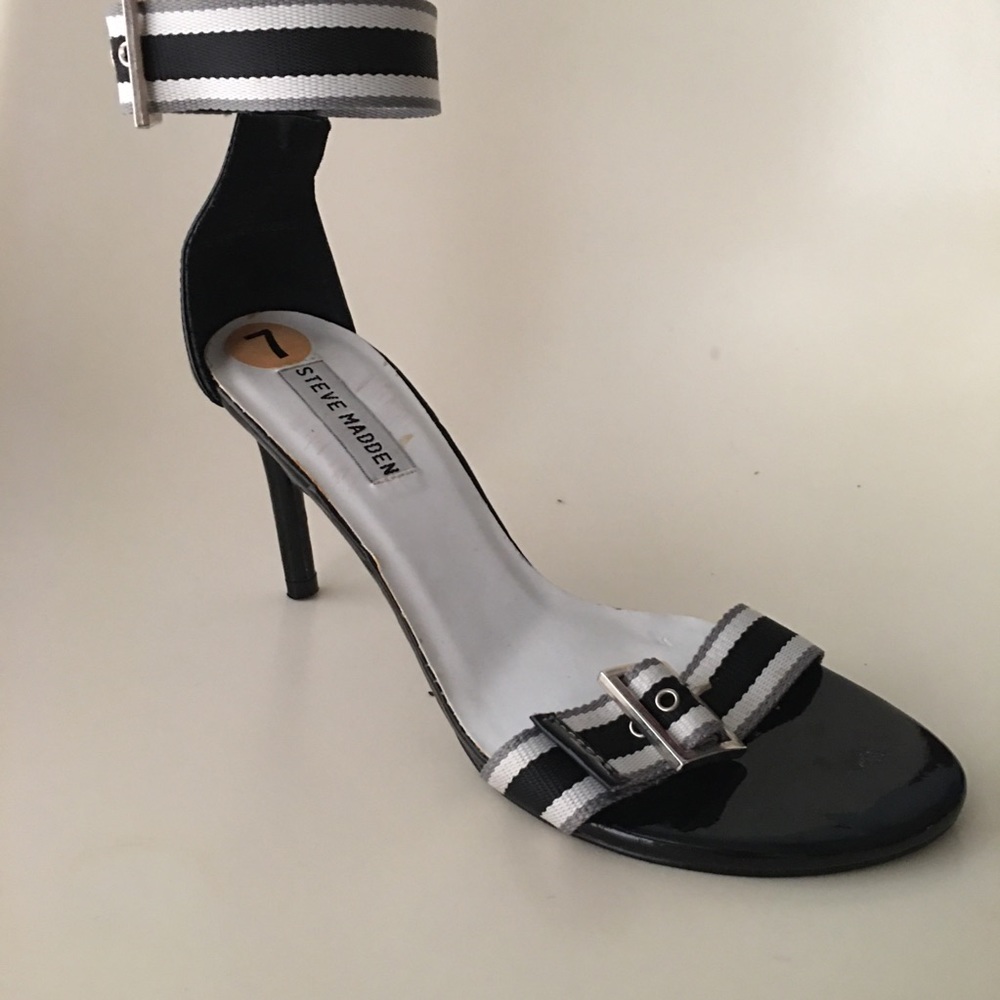 Vintage Steve Madden Sporty Heels Sz 7